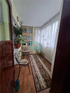 Apartament 3 camere, Astra, etaj 1, decomandat - foto 3