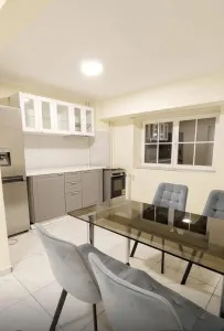 3 Camere | Bd. Unirii - Rond Alba Iulia | 102 mp | Etaj 2 | Sector 3 - Bucuresti