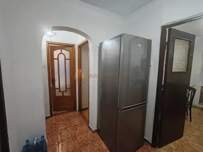 Apartament 2 camere Decomandat Alexandru cel Bun - foto 3