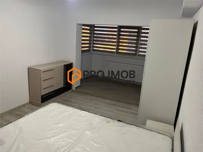 Apartament 3 camere cf 1  decomandat zona Ultracentral - foto 2