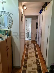 RECO  Apartament cu 3 camere - decomandat - oradea - foto 6