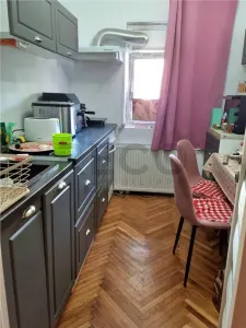 RECO  Apartament cu 3 camere - decomandat - oradea - foto 7