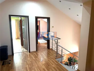Vila individuala 6 camere, teren 2500 mp - foto 13