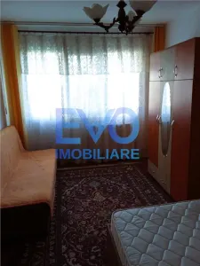 Apartament de inchiriat cu 2 camere, etaj intermediar, Podu Ros - foto 2