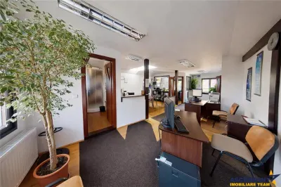 Nivel in casa, recomandat si activitati birou,  Central, Brasov. - Brasov