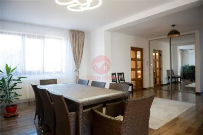 Casa Extraordinara în Lazu. Spatiu, Calitate și Confort la Superlativ - foto 13