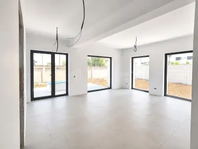 Casa individuala  -  Prelungirea Ghencea -  Margelelor - teren 300 mp - 189.000 Euro + TVA -  dormitor pe parter -    Comision 0 ! - foto 1
