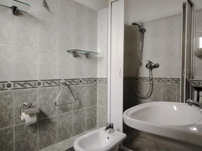 Apartament mobilat si utilat lux, situat ultracentral in Ploiesti de inchiriat - foto 6