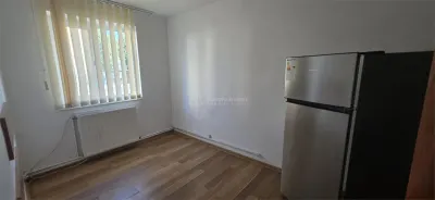 spatiu comercial de inchiriat 3 camere micro 9 statia Caraiman - foto 4