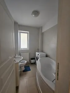 Apartament 2 camere Pacurari ( Valea Lpulului) - 350 EURO - foto 8
