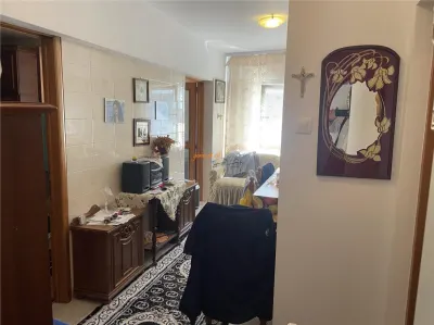 Apartament 2 camere Focsani , zona ultracentrala - Piata Moldovei , et 2 , decomandat , 54 mp , renovat ,mobilat complet - foto 5