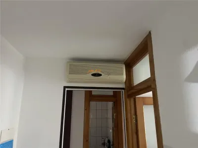 Apartament 3 camere Focsani  ,zona strada Bucegi - Policlinica 2,   etaj 1/3 , 2 bai , decomandat , imbunatatit - foto 8