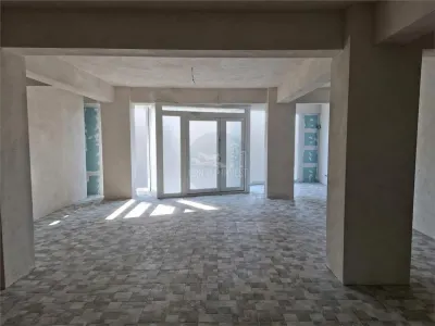 Spatiu comercial 79mp parcare zona Turnisor - Sibiu