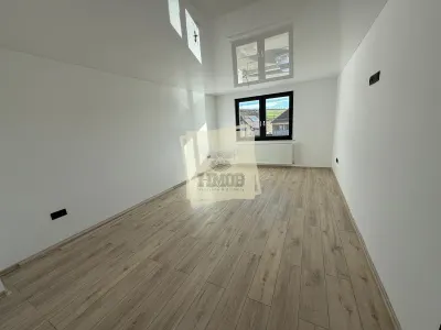 Casa noua cu 6 camere si 3 bai in Sura  Mare - foto 11