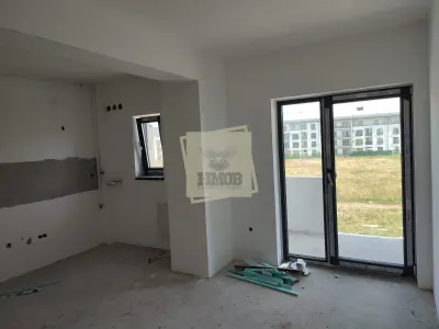 Apartament cu 3 camere balcon boxa si loc de parcare pe Doamna Stanca - foto 10