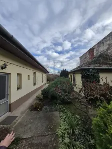 Oportunitate in Timisoara - 880mp teren - doua case - ideal  locuinta - investitie sau doua familii - Timisoara