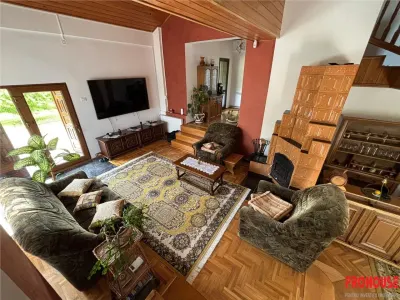 VILA DEOSEBITA IN SLATINA - LUNCANI - OAZA DE LINISTE LA MARGINEA PADURII - foto 5