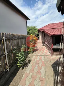 Casa Renovata, Teren 600 mp, 2 Intrari Separate, Navodari Zona Kaufland - foto 23