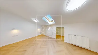Penthouse cu 4 camere si balcon - 2 bai, intabulat - foto 7