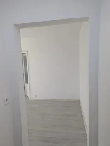 Amenajat complet la etajul 1in bloc reabilitat termic - foto 4