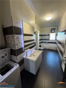 Inchiriez apartament superb  2 cam, et. 2-Podgoria-Parcare inclusa - foto 6