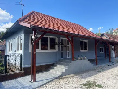 Casa renovata cu teren si anexe in Birtin - foto 15