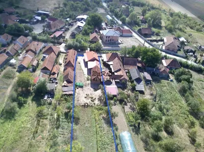 Casa renovata cu teren si anexe in Birtin - foto 18