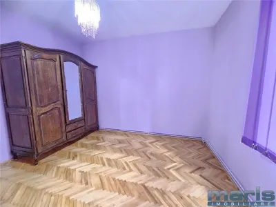 Inchiriere apartament 3 camere Tudor cu 2 bai amenajat. - foto 12