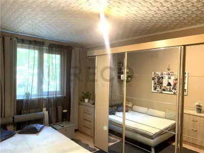 RECO Garsoniera 2 camere semidecomandat - Oradea - foto 2
