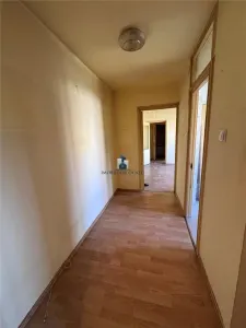 Apartament 3 camere Semidecomandat Al.Calinesti - foto 7
