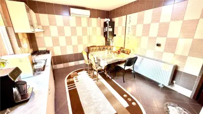 Vilă Individuală în Aroneanu, Iași – 212 mp Utili, Teren 800 mp, Toate Utilitățile, Asfalt - foto 8