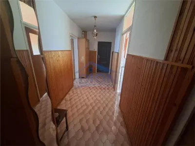 Apartament 3 camere, decomandat, Piata Sfanta Vineri - foto 12