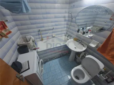Apartament 3 camere, decomandat, Piata Sfanta Vineri - foto 9