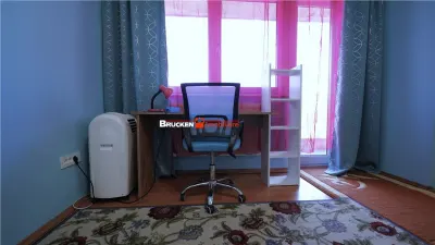 Apartament cu terasa, curte si parcare, intr-o zona linistita de case - foto 4