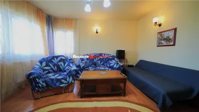 Apartament cu terasa, curte si parcare, intr-o zona linistita de case - foto 7