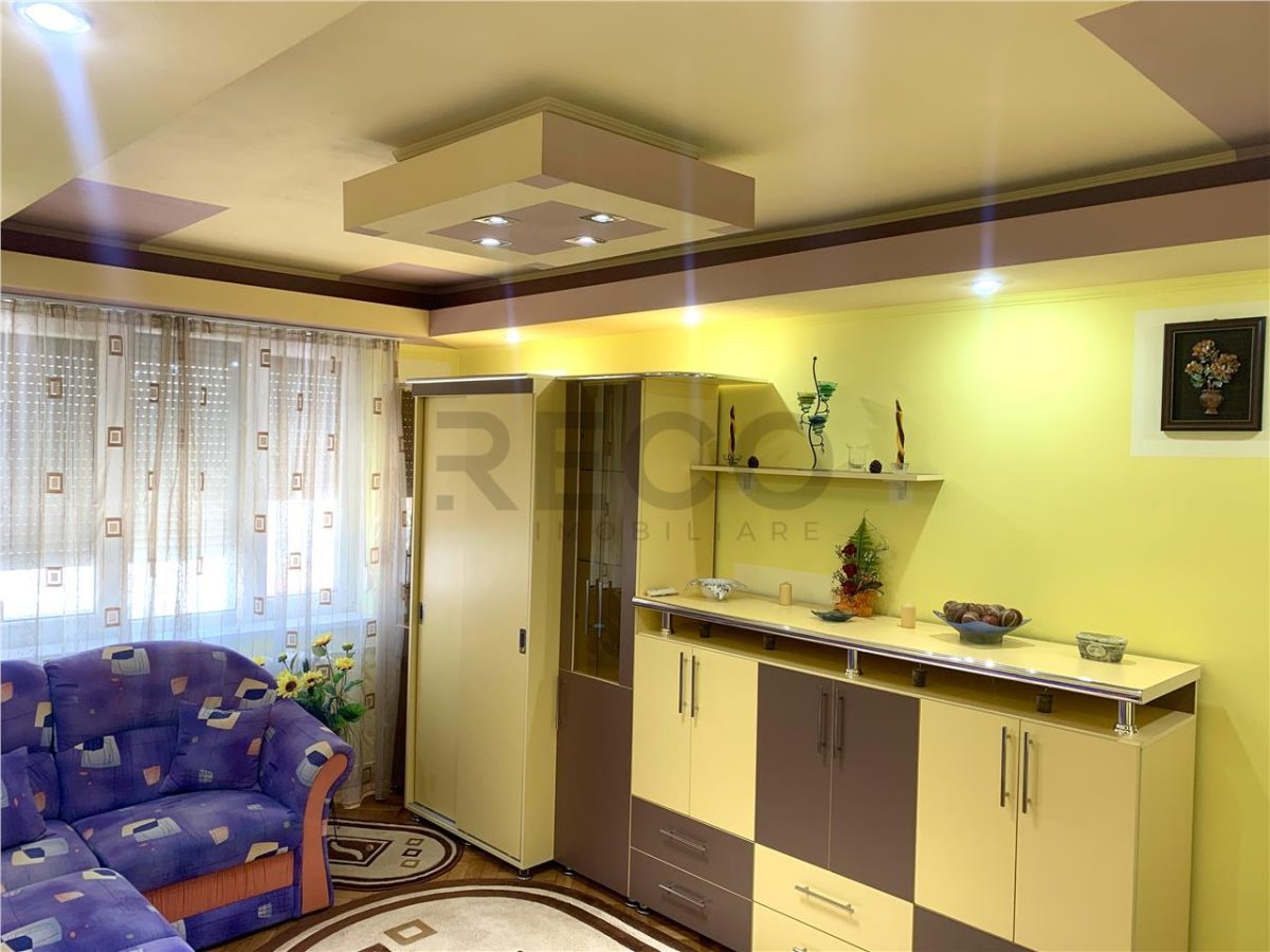 RECO Apartament 3 camere tip A, decomandat Oradea. - Oradea