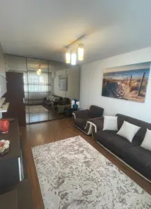 Vanzare Apartament 3 Camere Decomandat Bd.Alexandru Obregia - Bucuresti