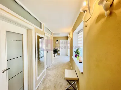 Casa PREMIUM de inchiriat | Calea Dumbravii | Parcul Sub Arini | teren 445 mp - foto 19