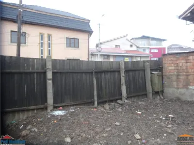 Loc de casa zona Parneava - Intim - foto 11