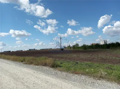 Teren intravilan la DN 65,zona pod Ciromat-QFort. - foto 1