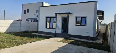 Casa Carcea, toate utilitatile racordate si functionale - foto 4
