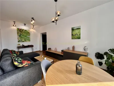 Apartament 2 camere luminos, chic | Judetean | Calea Bucuresti - Brasov