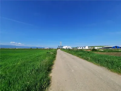 Teren Sibiu - Calea Surii Mari - 4500 mp - foto 2