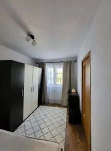 COMPLEX - 2 CAMERE - ETAJ INTERMEDIAR - BLOZ IZOLAT - MOBILAT SI UTILAT - foto 4