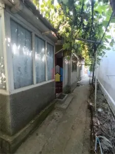 Casa 4 camere, BCA, teren 378 mp, deschidere 8 m, Pisc - Braila