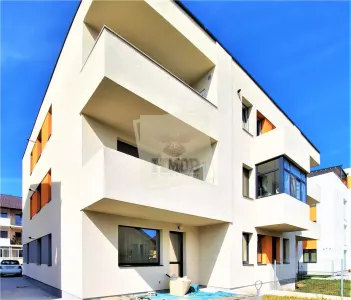 Apartament 2 camere 2 parcari boxa si curte 60 mp in Selimbar - foto 8
