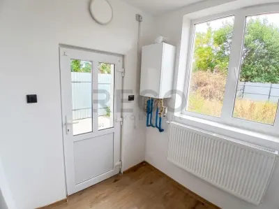 RECO Casa 4 camere, renovata complet, dublu front stradal - foto 4