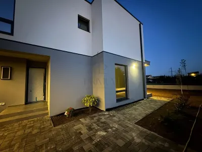 DUMBRAVITA - CENTRAL - DUPLEX PREMIUM - 5 CAMERE - 3 BAI - TEREN 375mp -INCALZIRE PARDOSEALA - foto 13