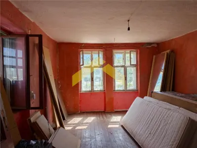 Casa de vanzare la sol in localitatea Felnac - foto 6