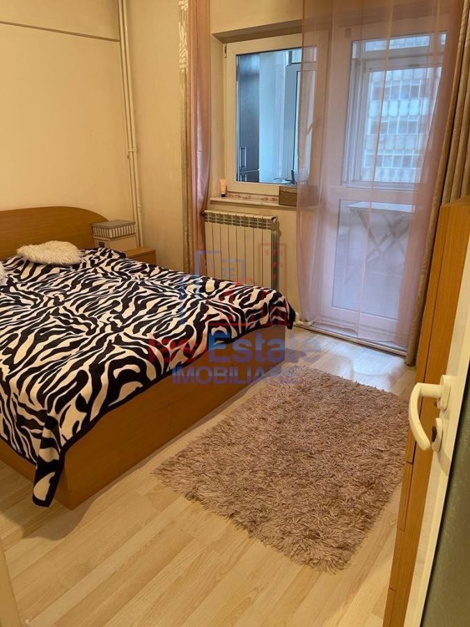 Gara - Arcu Apartament 3 camere 69 mp 2 bai 2 balcoane - Iasi